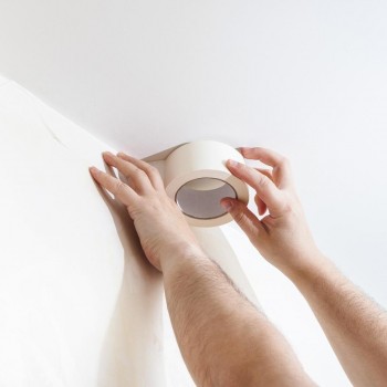 Cinta adhesiva pintor o carrocero Apli 13824 rollo papel 60g 25mmx45m