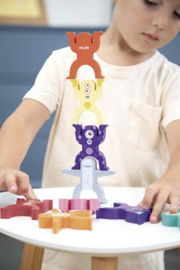 Juguete educativo de madera torre de figuras Aliens Towe 660520 Milan