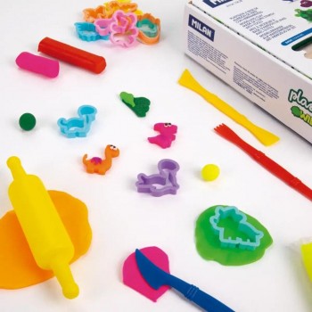 Maletín 12 barritas plastilina de colores con piezas y herramientas 'Wild life' Milan 914312