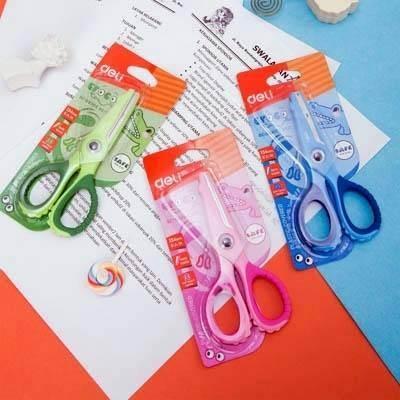 Tijera escolar Deli 13cm. Cocodrilo colores surtidos E6071