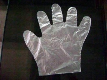 C.100 guantes plástico desechable